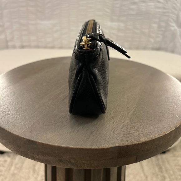 Dooney and Bourke Florentine Cosmetic Case in BLACK - Picture 4 of 7